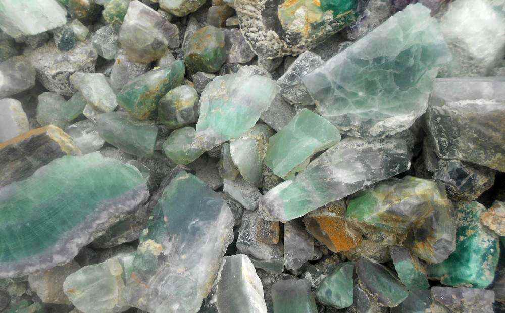 萤石 (1) 萤石 (1)