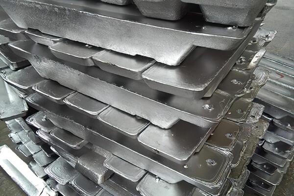 铅锭 (3) 铅锭 (3)